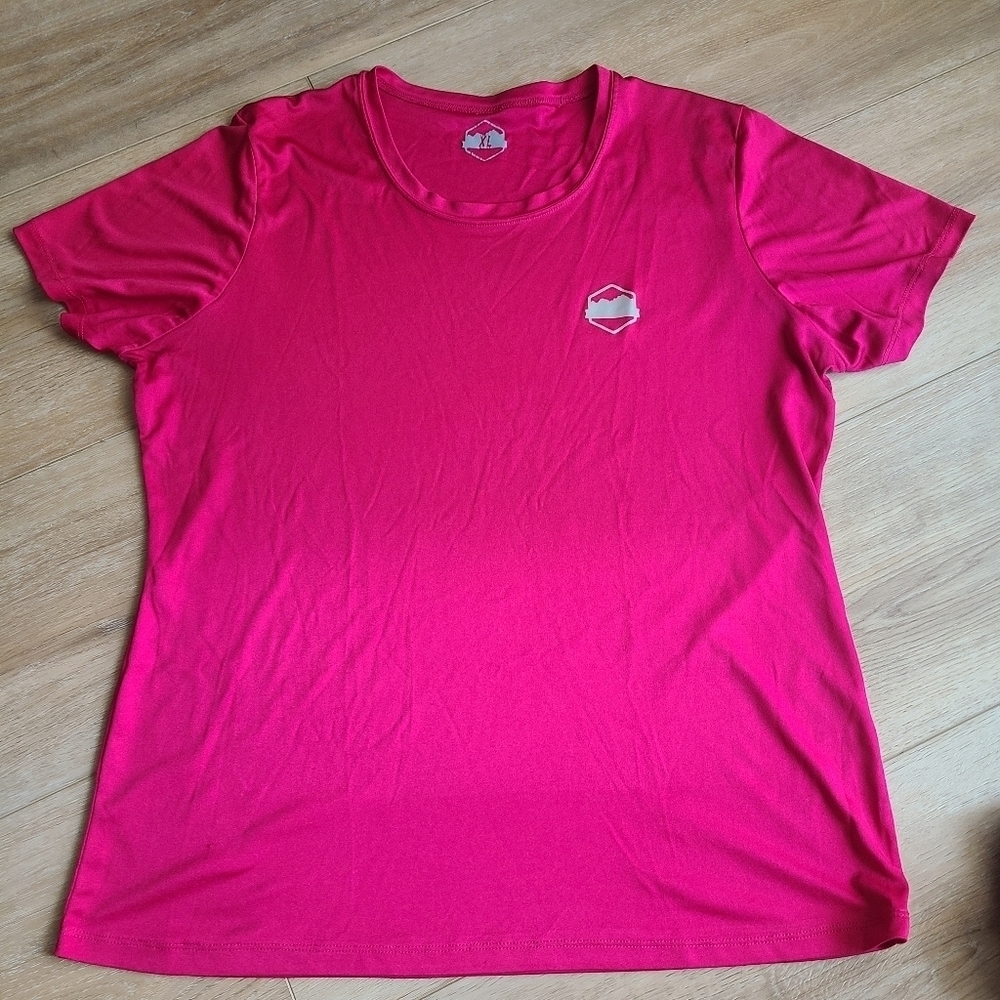 Womens XL Neon raspberry short sleeve athletic t-shirt GUC